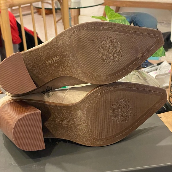 Vince Camuto x Almost Ready Winndie Heeled Boots in Truffle Taupe in box - Picture 8 of 11